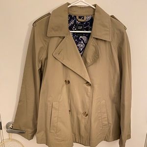 Gap Short Trench Swing Coat with Back Pleat Size Large